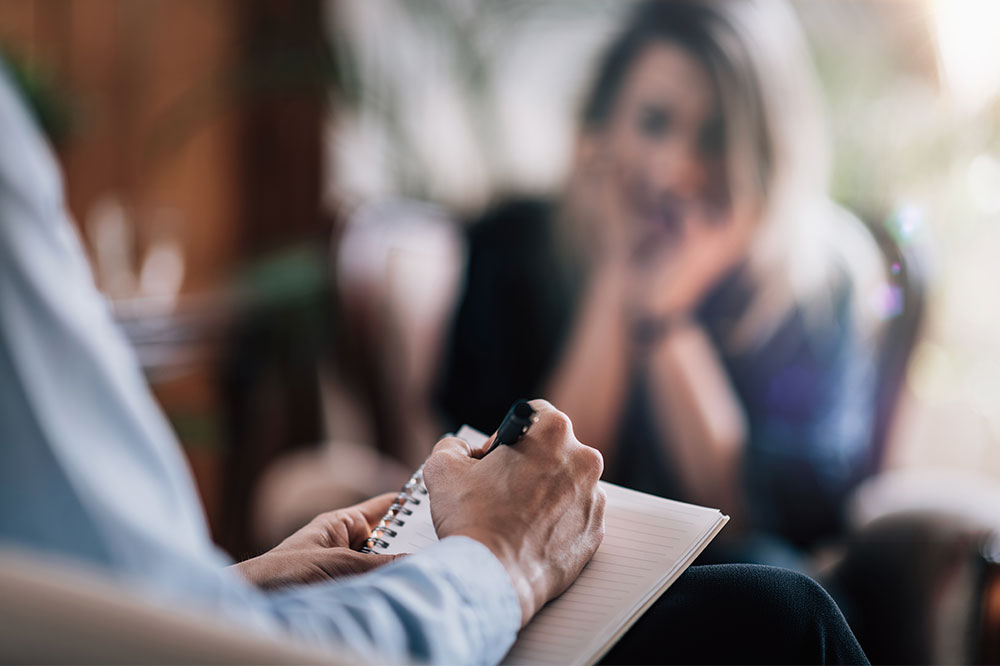 Here’s How Cognitive Behavioral Therapy Helps Manage Mental Health Issues